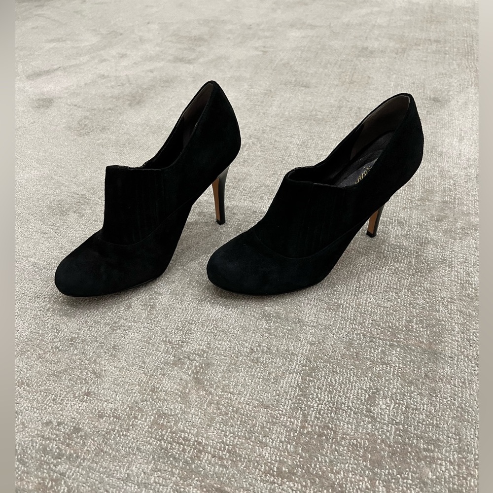 Cole Haan Womens Suede Air Round Toe Stiletto Heel Bootie Size 6.5